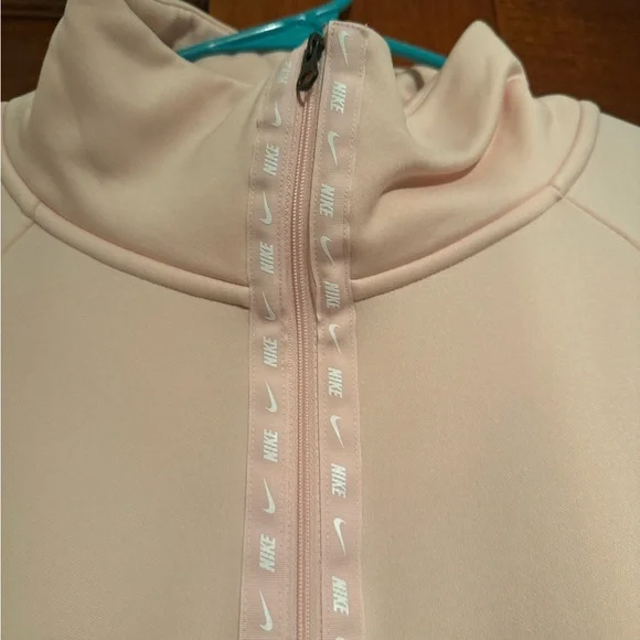 Nike Women’s Pink Quarter Zip Fleece - Picture 2 of 4